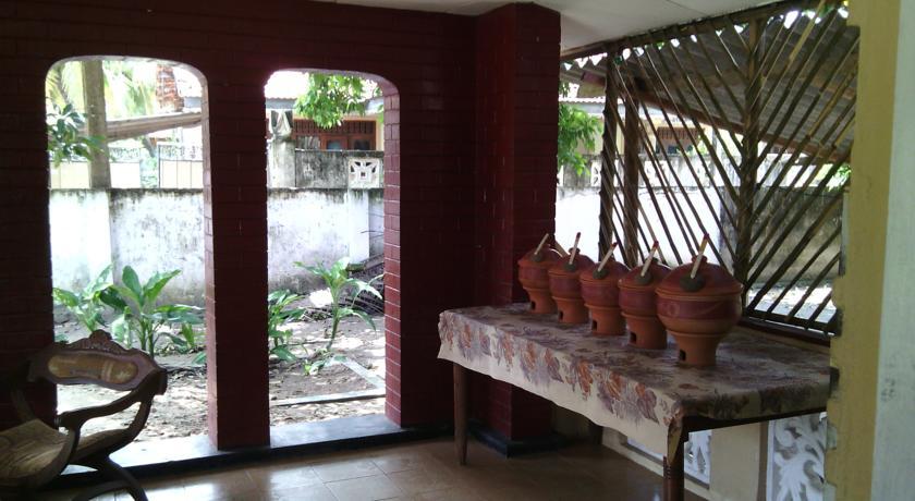 Hotel Yoho Mango House à Negombo Chambre photo