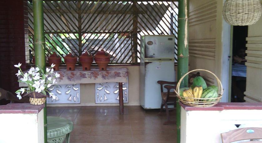 Hotel Yoho Mango House à Negombo Chambre photo