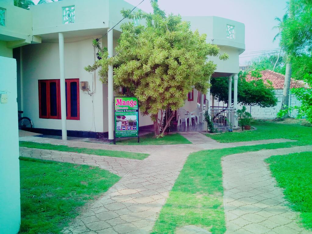 Hotel Yoho Mango House à Negombo Extérieur photo